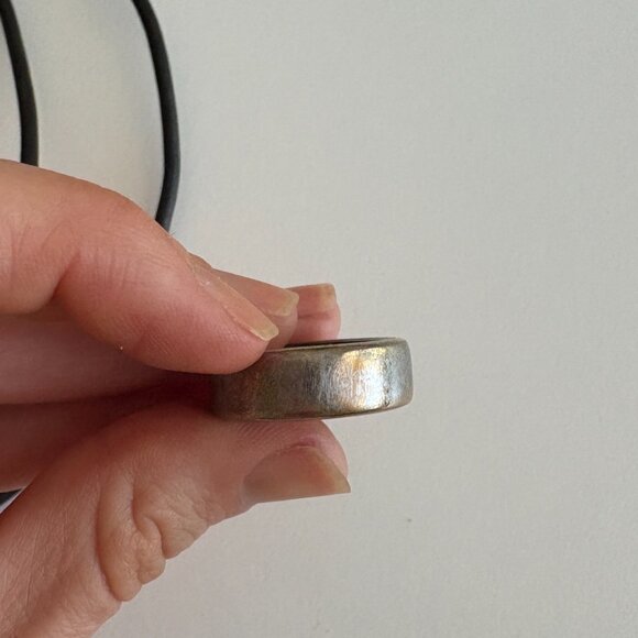 Oura Ring | Rose Gold - Picture 2 of 4